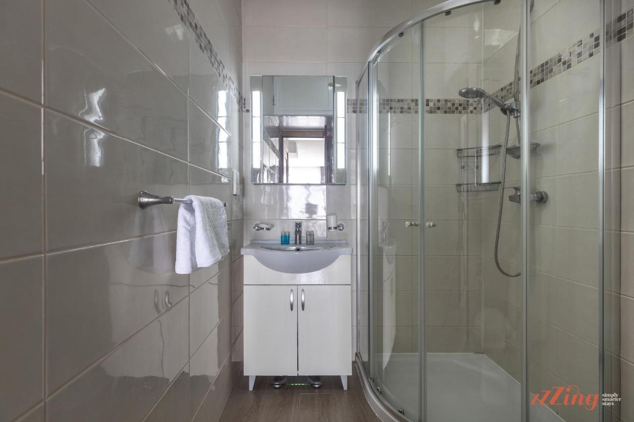 شقة Sunny Penthouse Wterrace And Open Views خليج سانت بول المظهر الخارجي الصورة